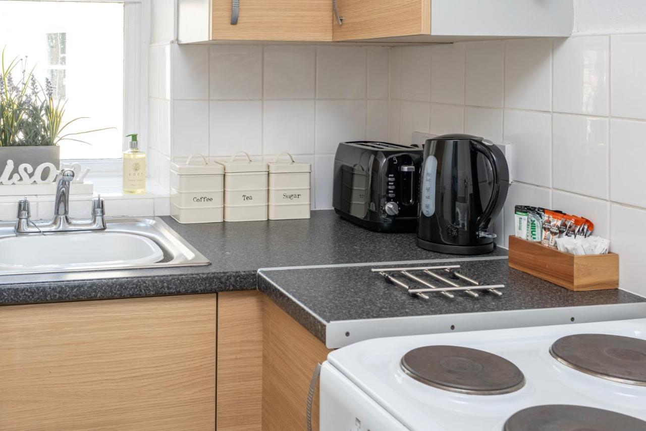 Super City Centre - Two Bedrooms, Perfect Location Apartment