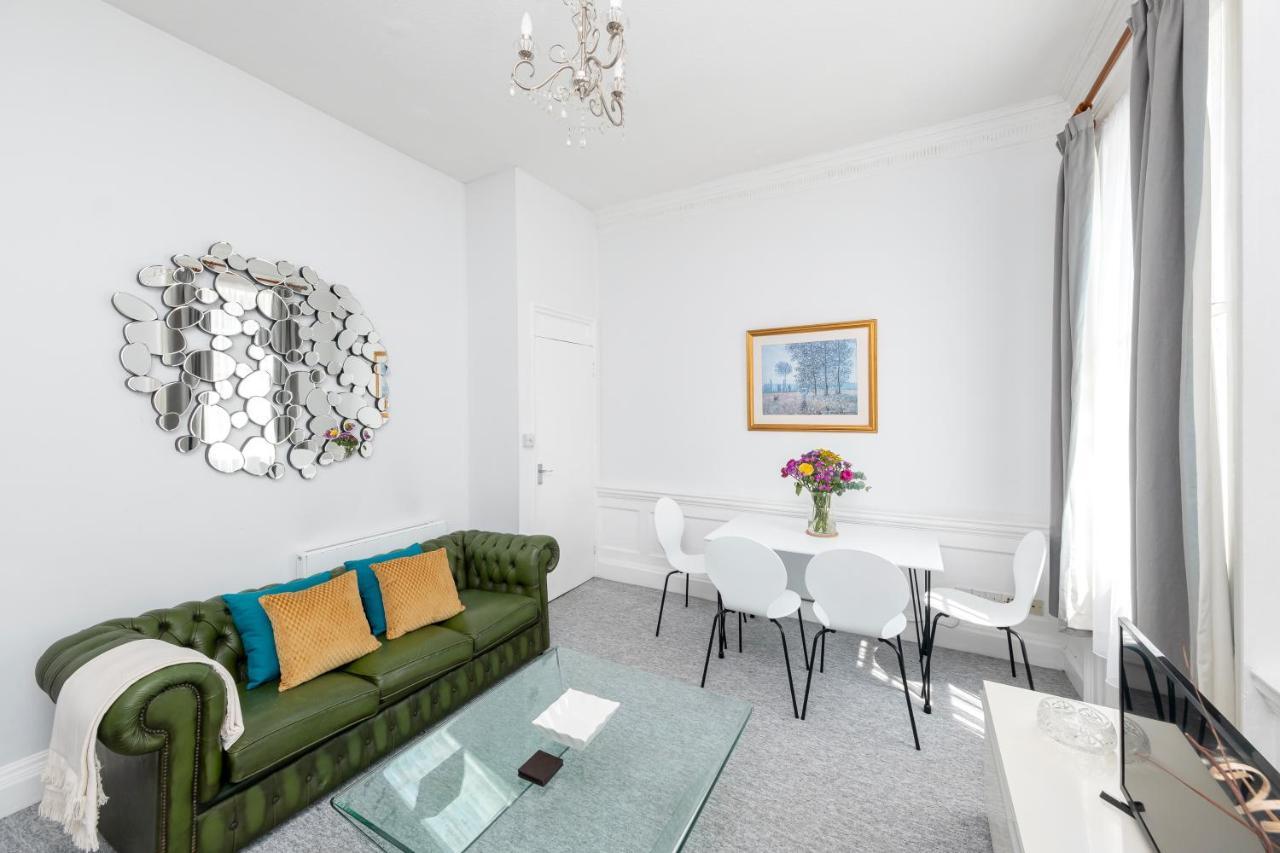 Apartment Super City Centre - Two Bedrooms, Perfect Location *