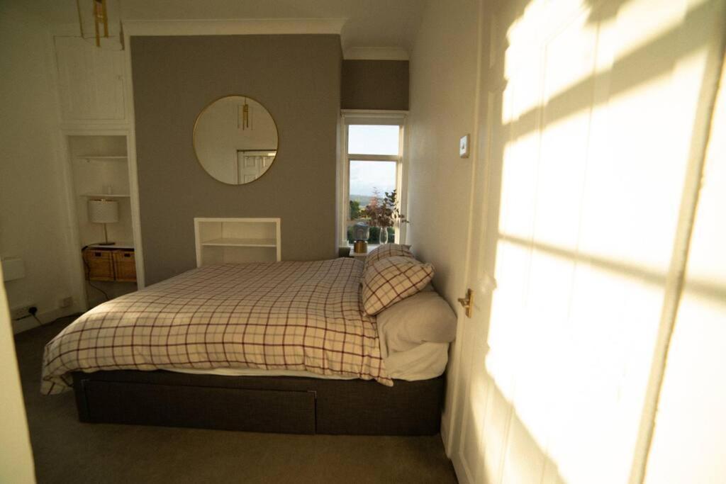 Georgian Gem Free Parking &views Apartment *