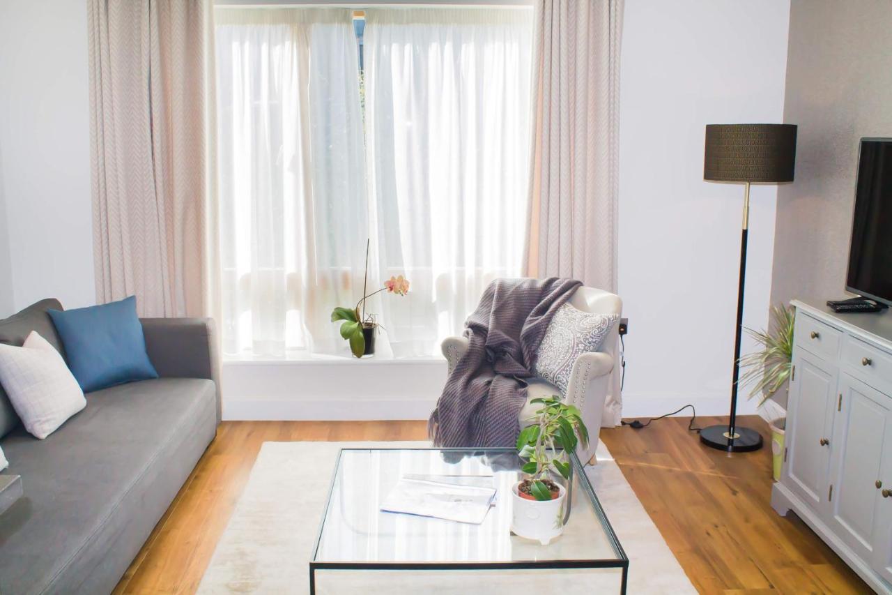 Apartment Modern & - Two Bedroom & Two Bathroom *