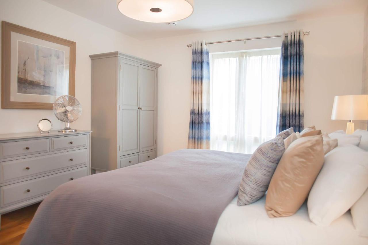 Modern & - Two Bedroom & Two Bathroom