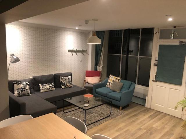 Ceres Newly Refurbished 3 Bedroom In Heart Of Apartment Bath