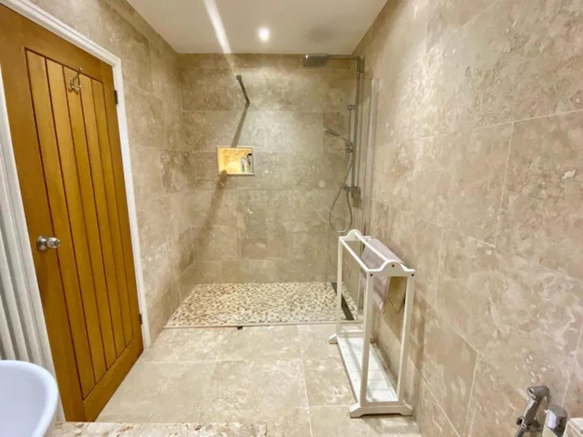 Holiday home Pass The Keys Delightful Sydney Gardens Private Parking