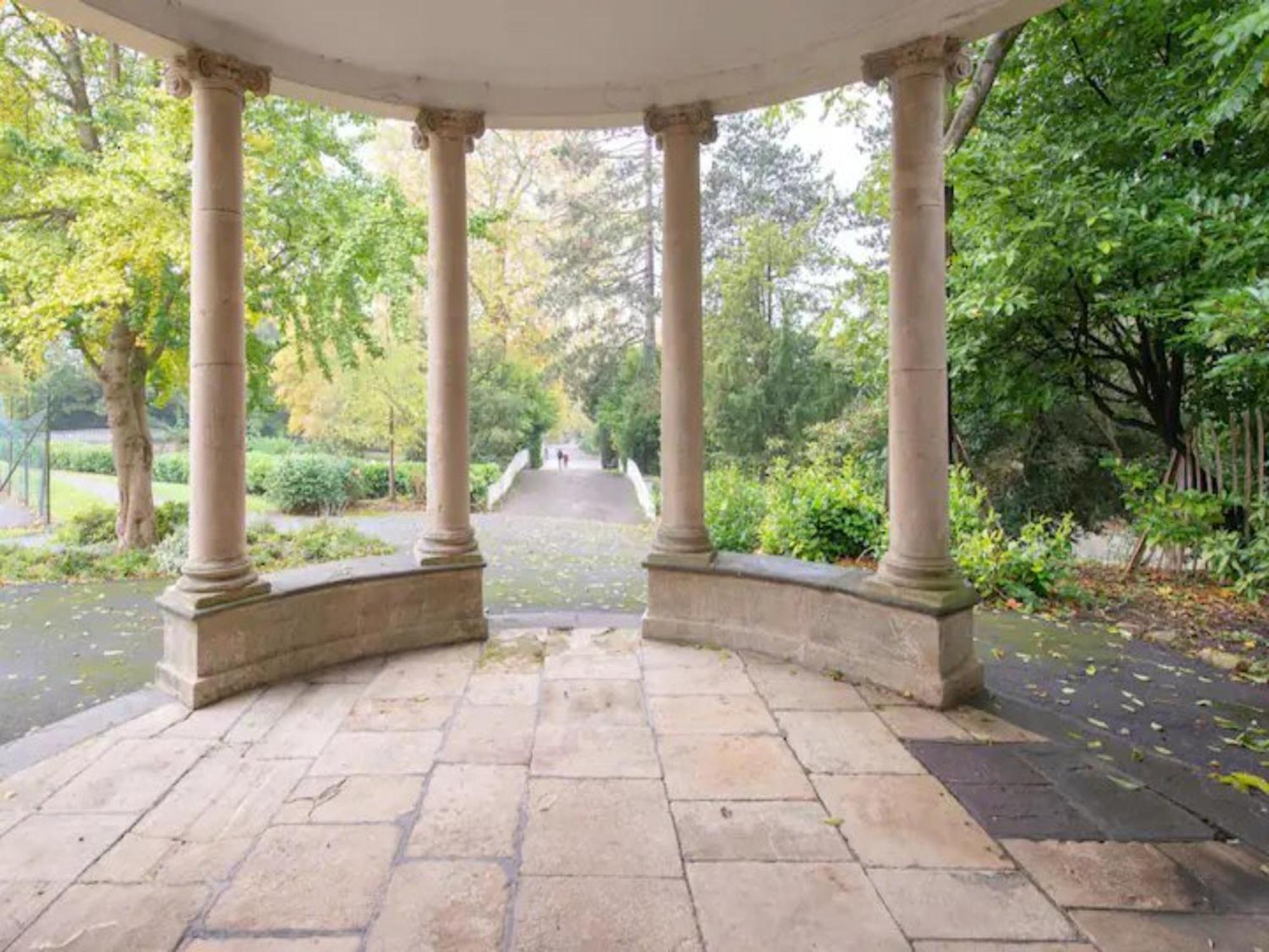 Holiday home Pass The Keys Delightful Sydney Gardens Private Parking *