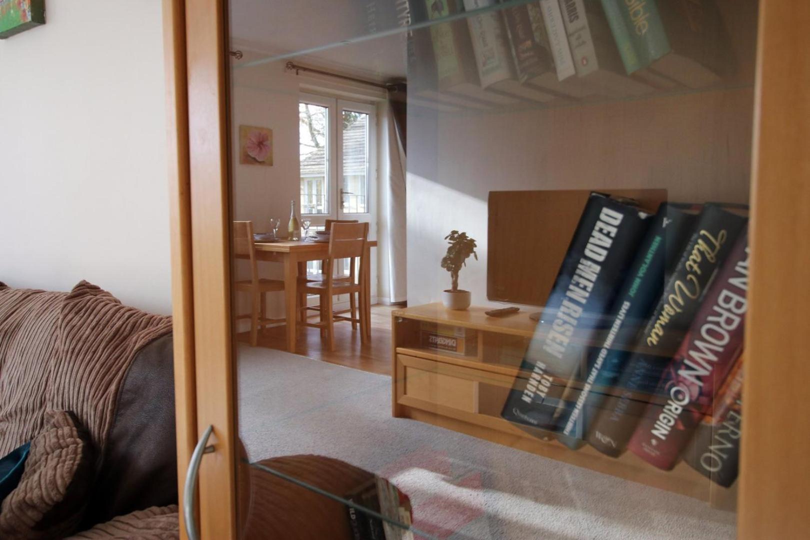 Apartment Cohost Partners- Free Parking Close To Town *