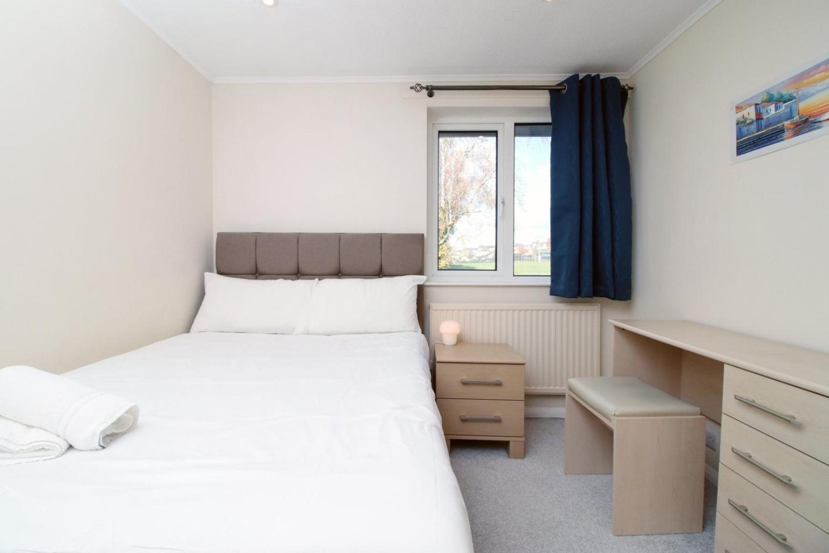 Cohost Partners- Free Parking Close To Town Apartment Bath