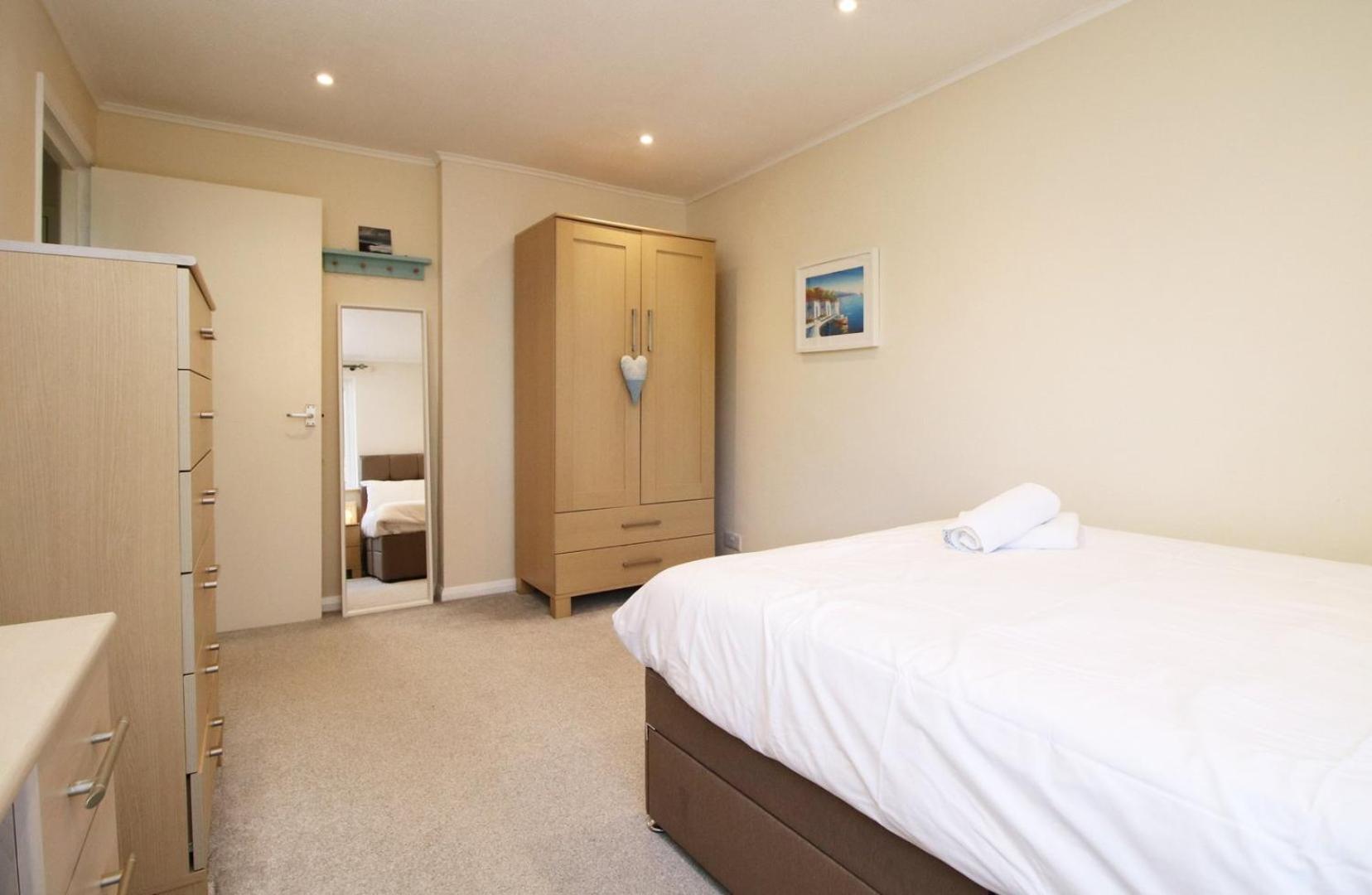 Cohost Partners- Free Parking Close To Town Apartment
