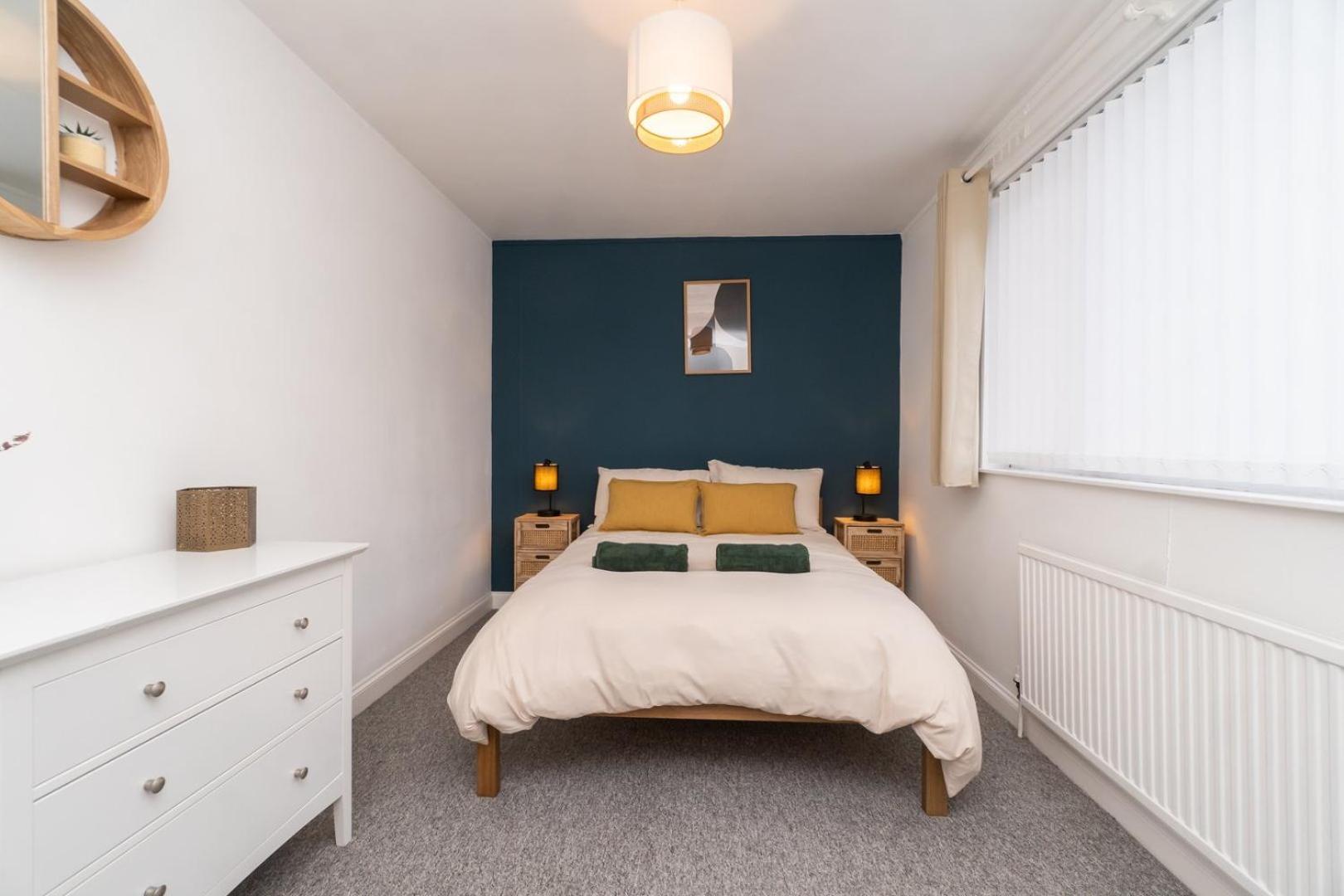 Wifi | Parking | Near Major Attractions Guest house Bath