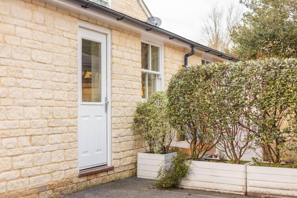 The Wellness Lodge- Gym, Table Tennis, Cinema, Parking And More! * Bath