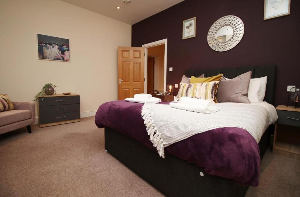 Beautiful 2 Bedroom In * Bath