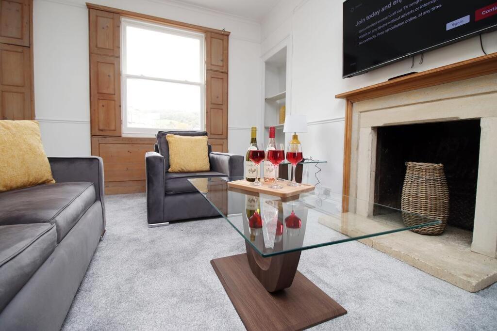 Spacious Georgian 3bedroom Apartment, 5 Mins From Abbey *