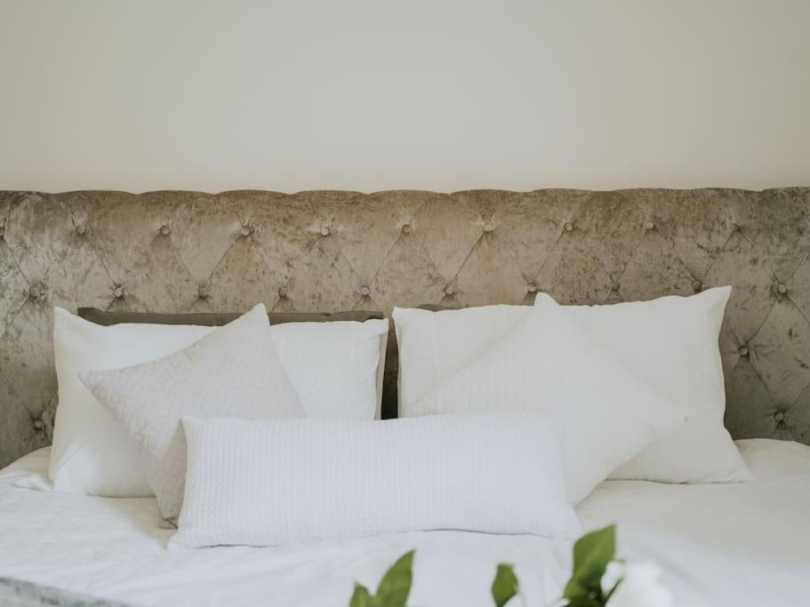 Linen Cottage- Parking, Leds, 4k Tvs, 5g Wifi And More! * Bath