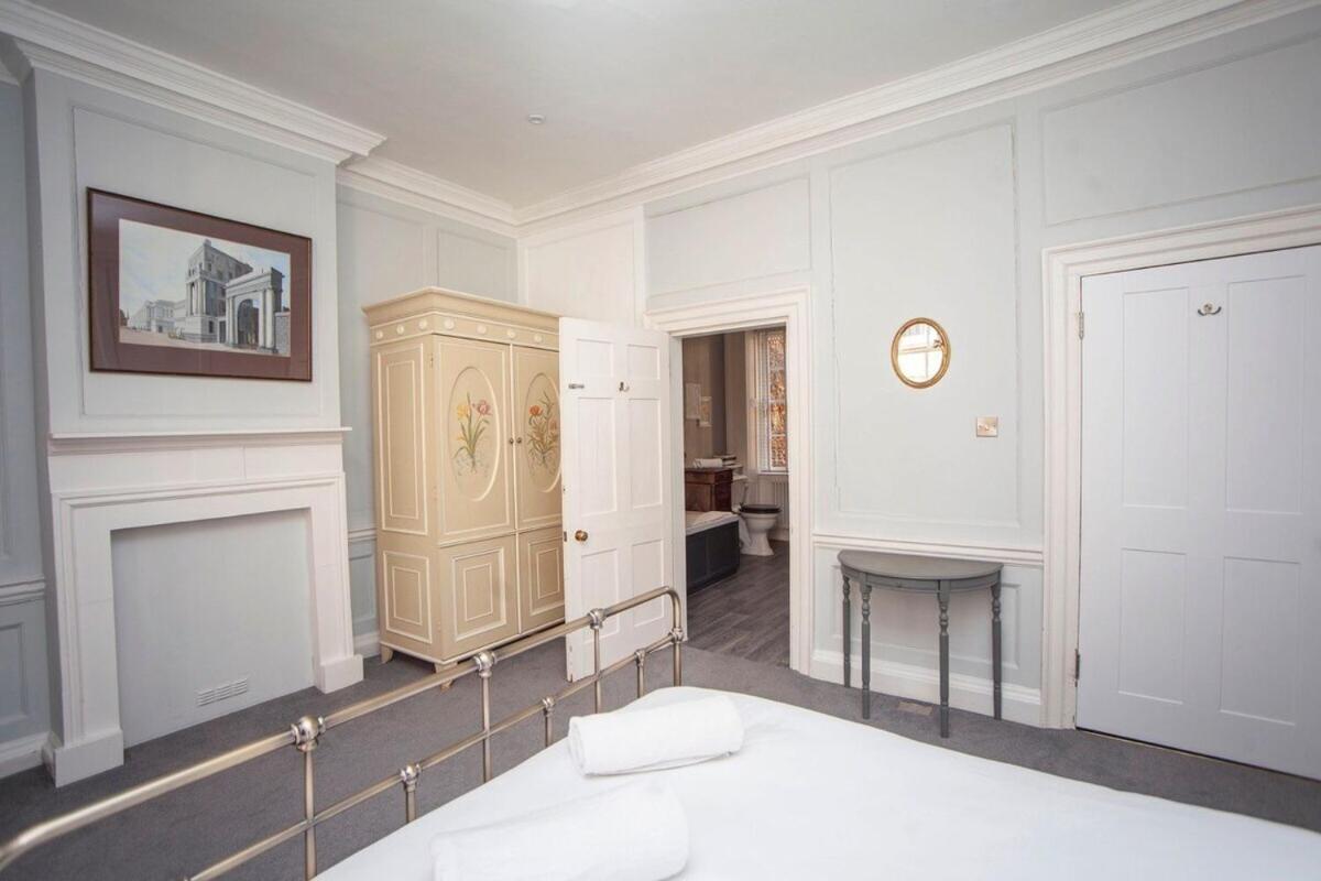 The Georgian Townhouse @ Pierrepont Place Bath