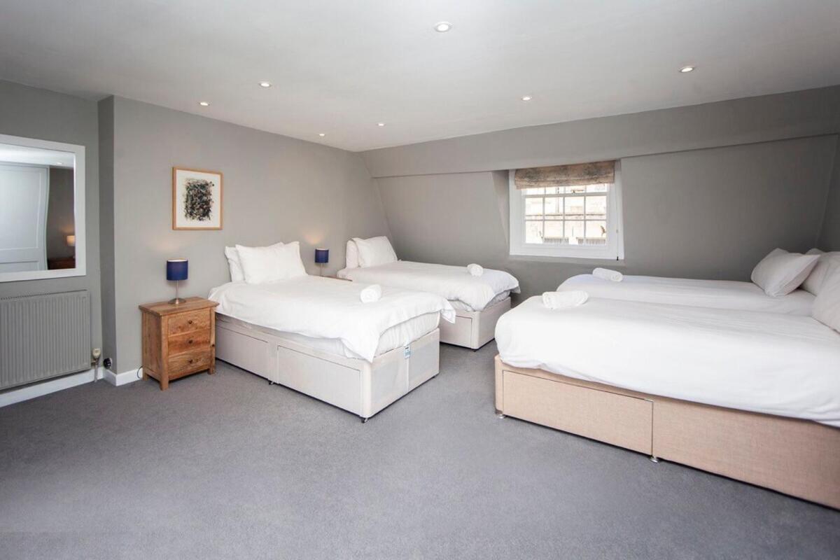The Georgian Townhouse @ Pierrepont Place