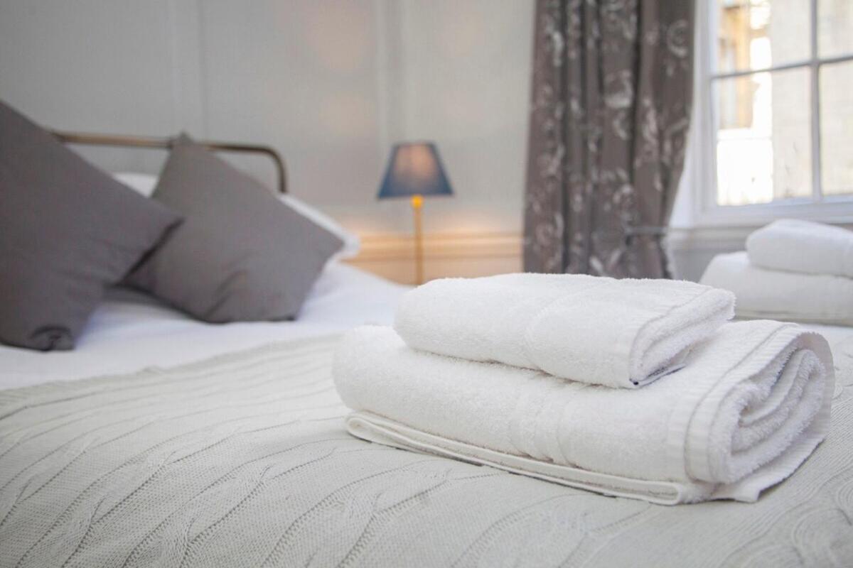 The Georgian Townhouse @ Pierrepont Place Apartment *