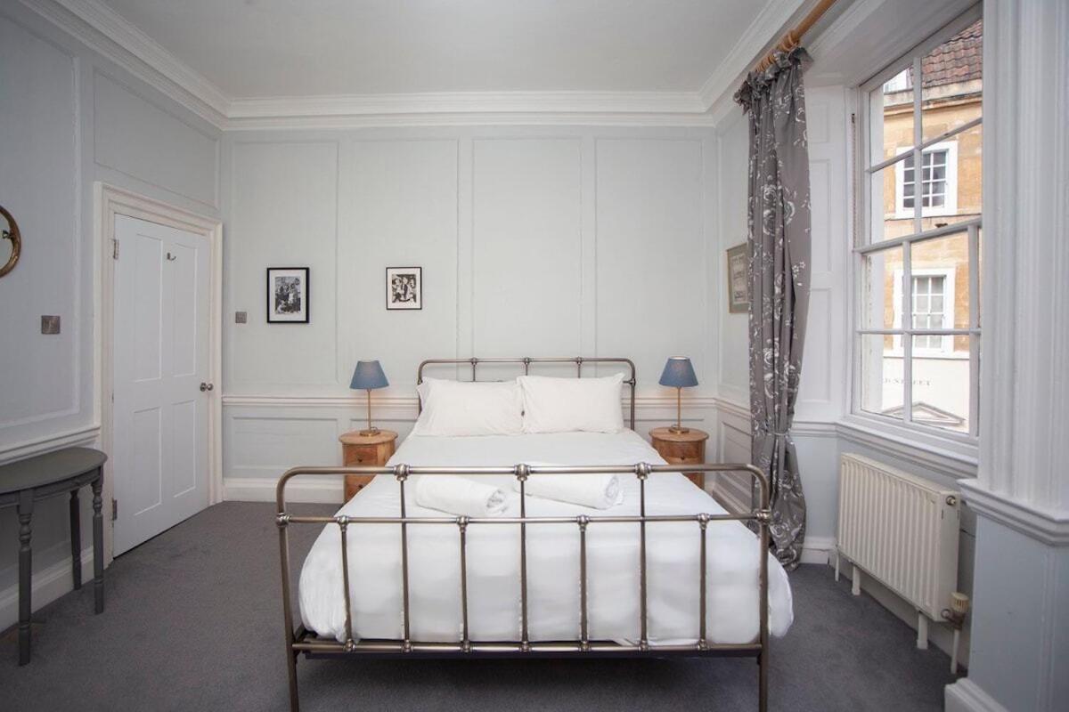 The Georgian Townhouse @ Pierrepont Place