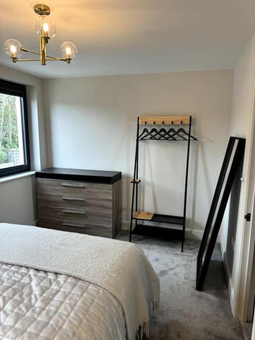 Stylish Modern Townhouse With Private Parking Villa