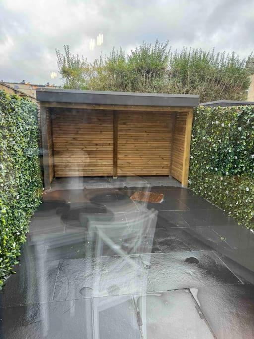 Stylish Modern Townhouse With Private Parking Villa *