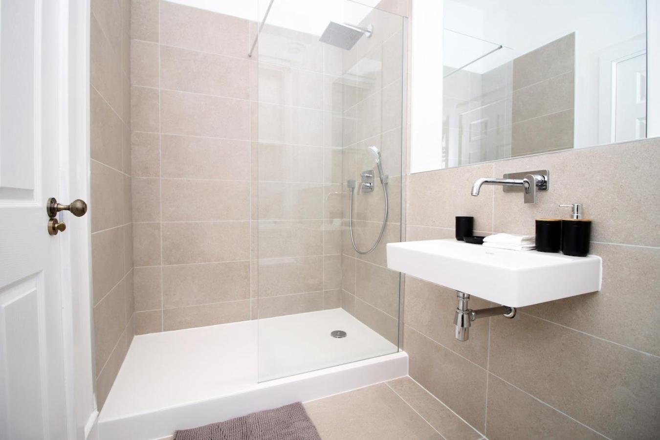 Views At Kingsmead Flat Apartment