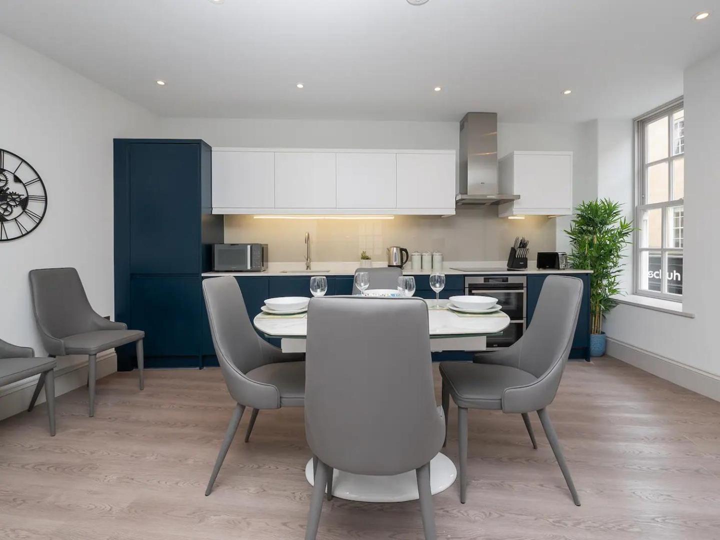 Apartment Pass The Keys Stylish 2-bed In The Heart Of Bath. *
