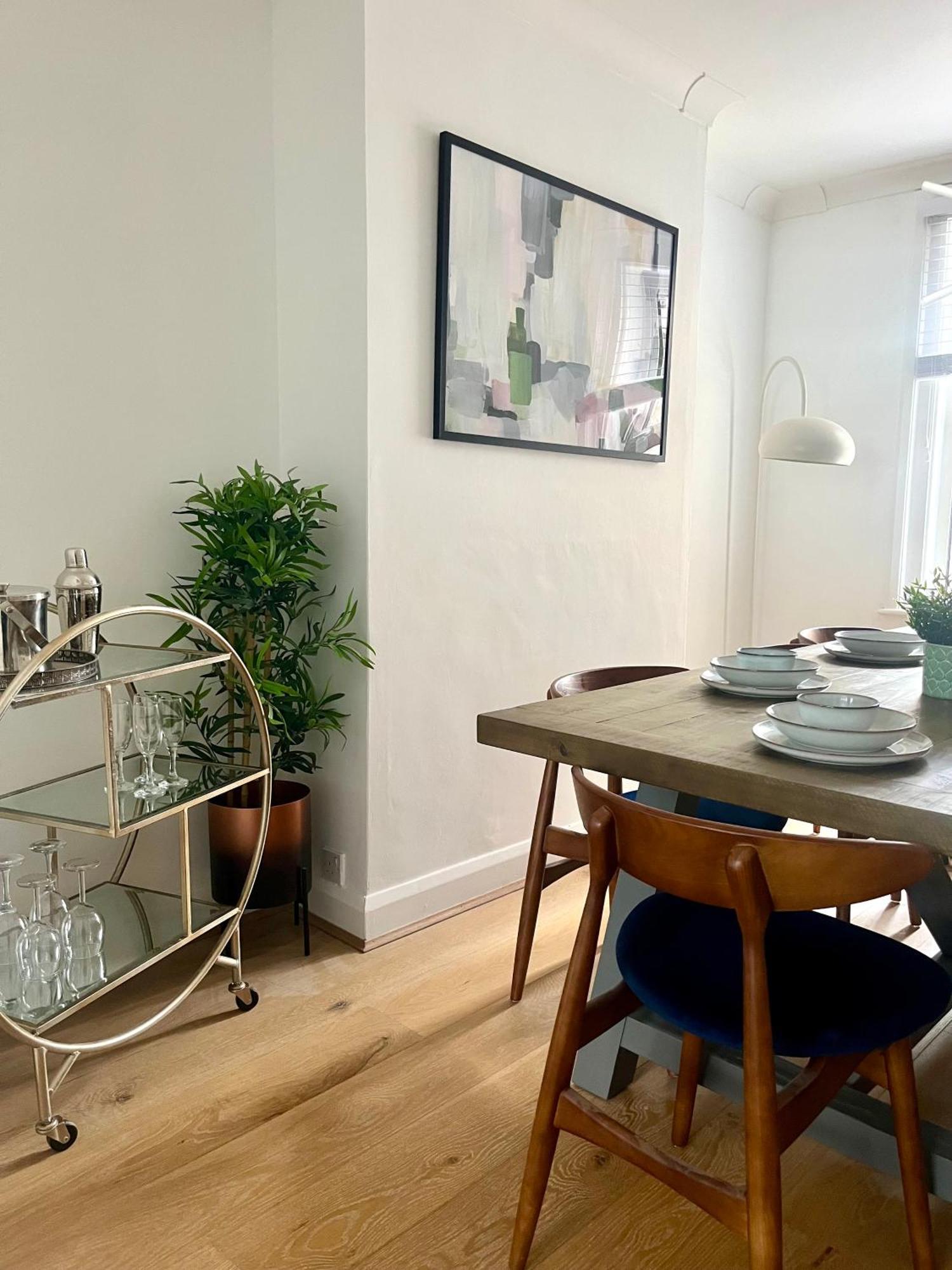 Spacious And Stylish Holiday home *