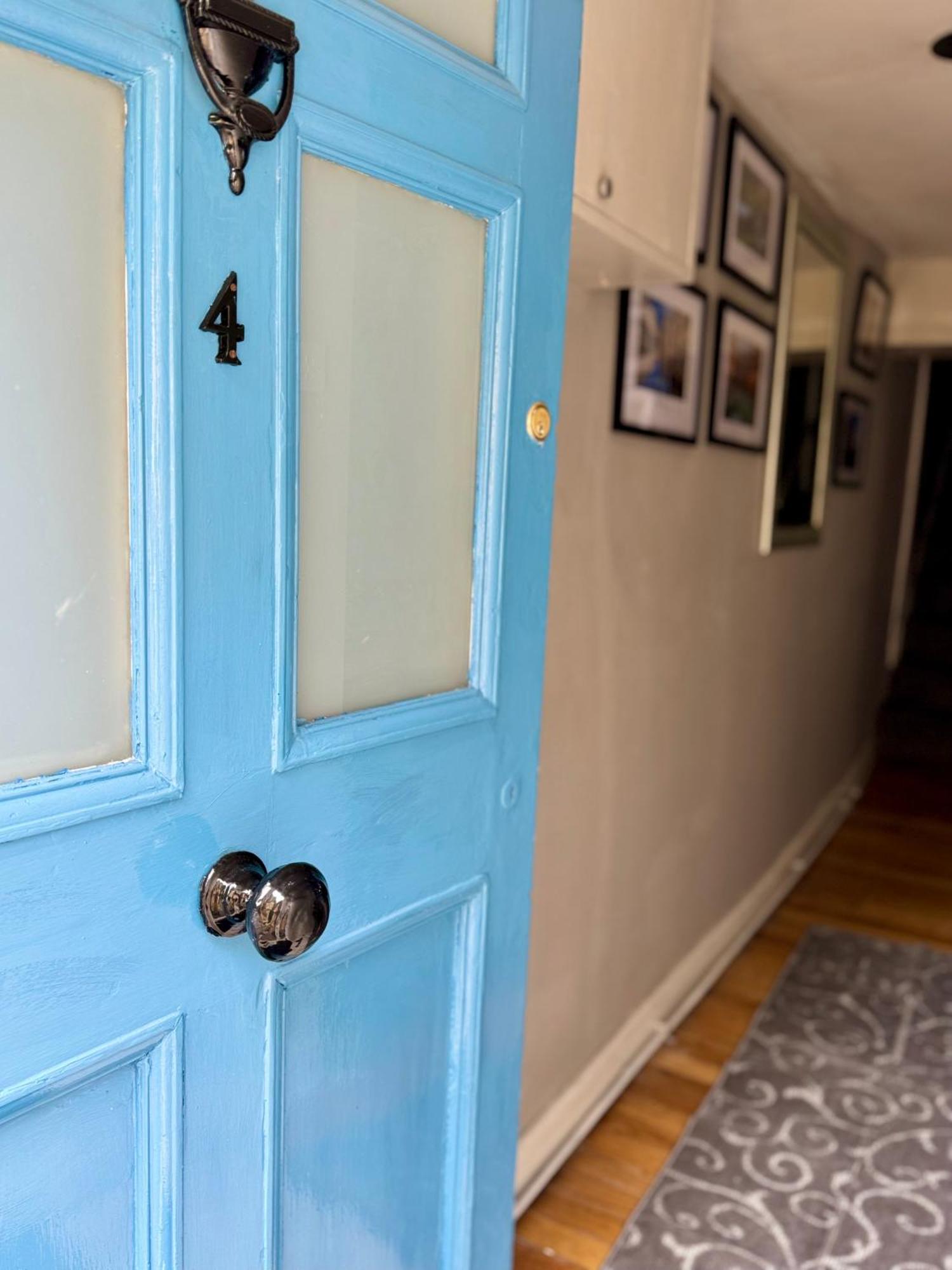 Beautiful Townhouse Next To Royal Victoria Park And Botanical Gardens Within Easy Walking Distance To Centre Bath