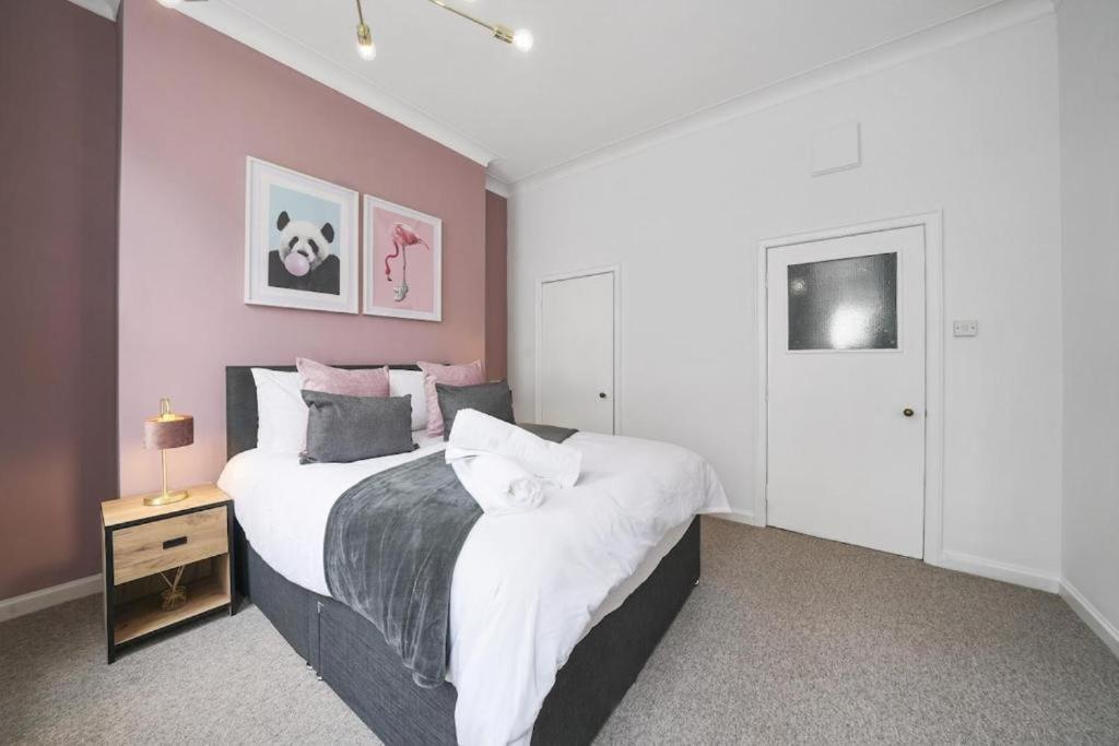 The Exquisite Gem Of Central Bath - Sleeps 8 Apartment *