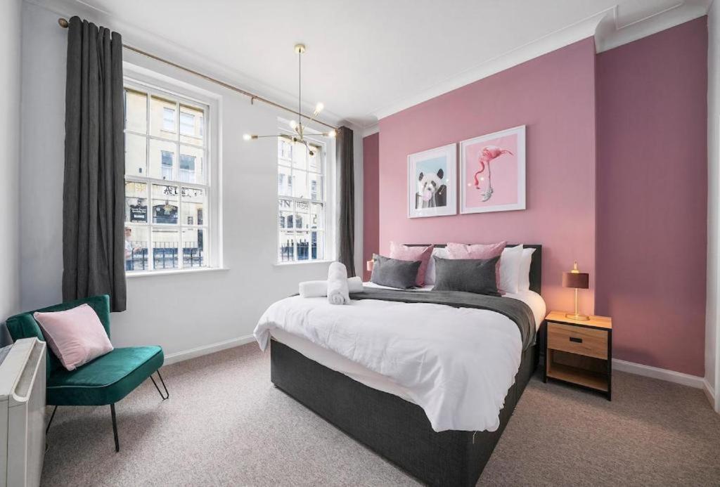 The Exquisite Gem Of Central Bath - Sleeps 8 Apartment Bath
