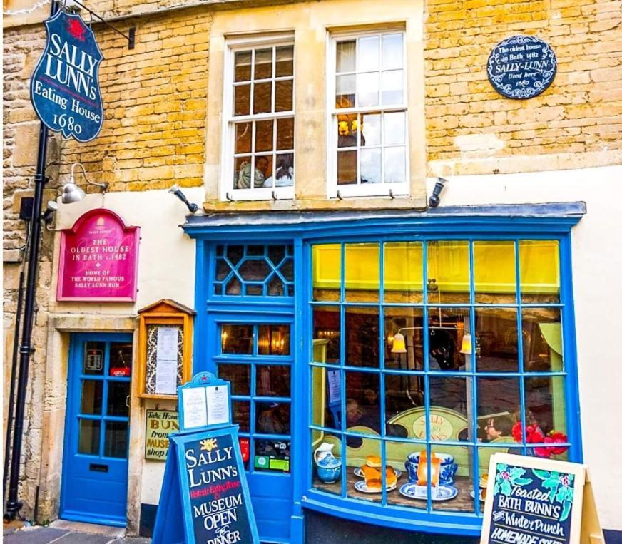 Beautiful Townhouse Next To Royal Victoria Park And Botanical Gardens Within Easy Walking Distance To Centre Bath