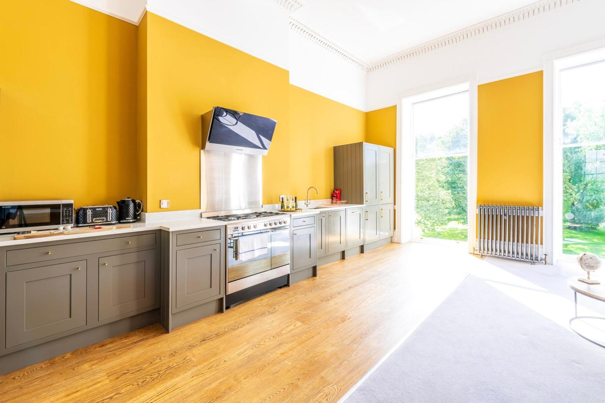 Spectacular Greenpark House - Prescott Bath