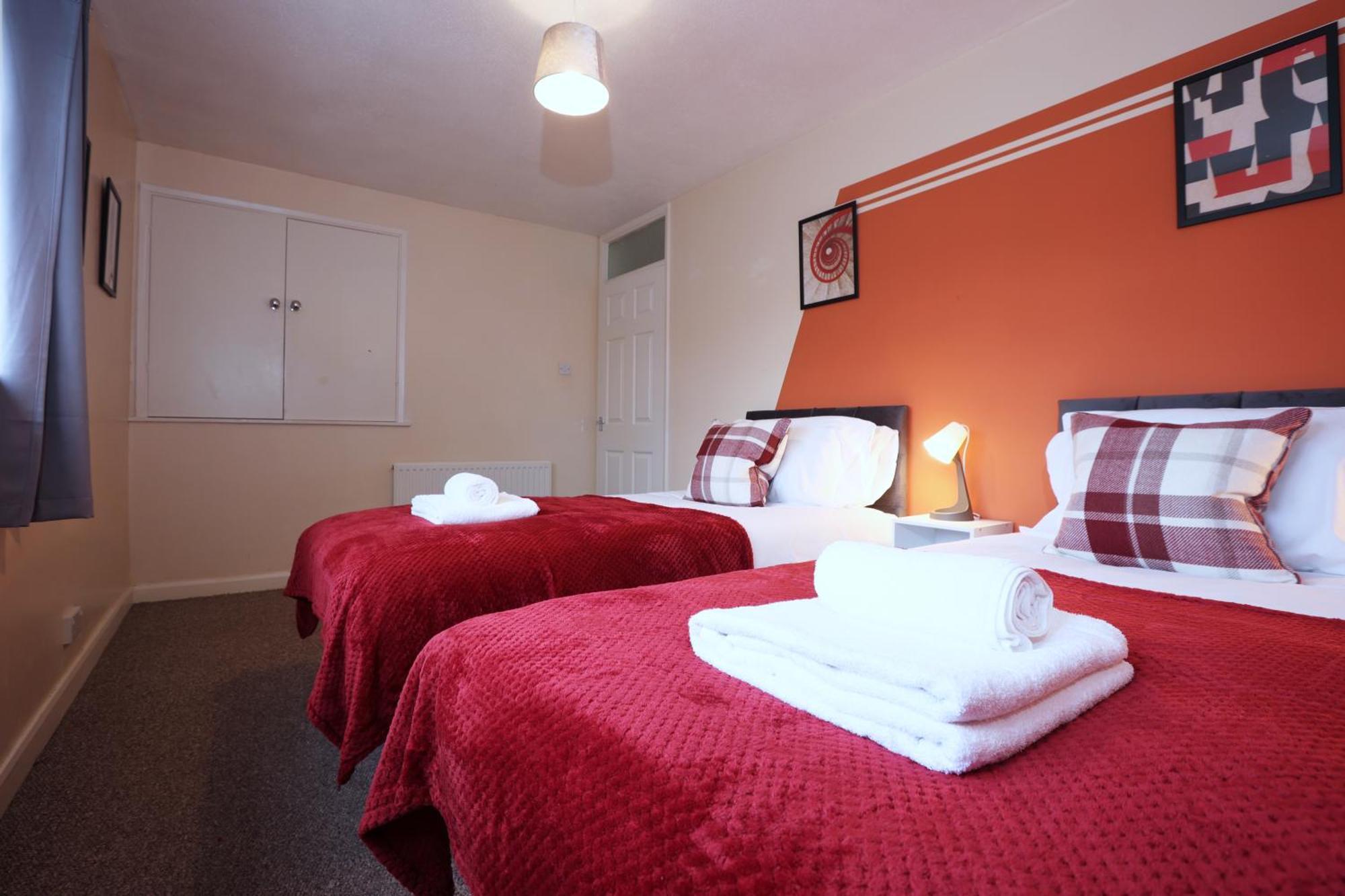 Blagdon Park By N And N Stays Ltd, Stylish Bath Home, Transport Links 10 Mins To City Centre, Free Parking, Perfect For Familes And Contractors * Bath