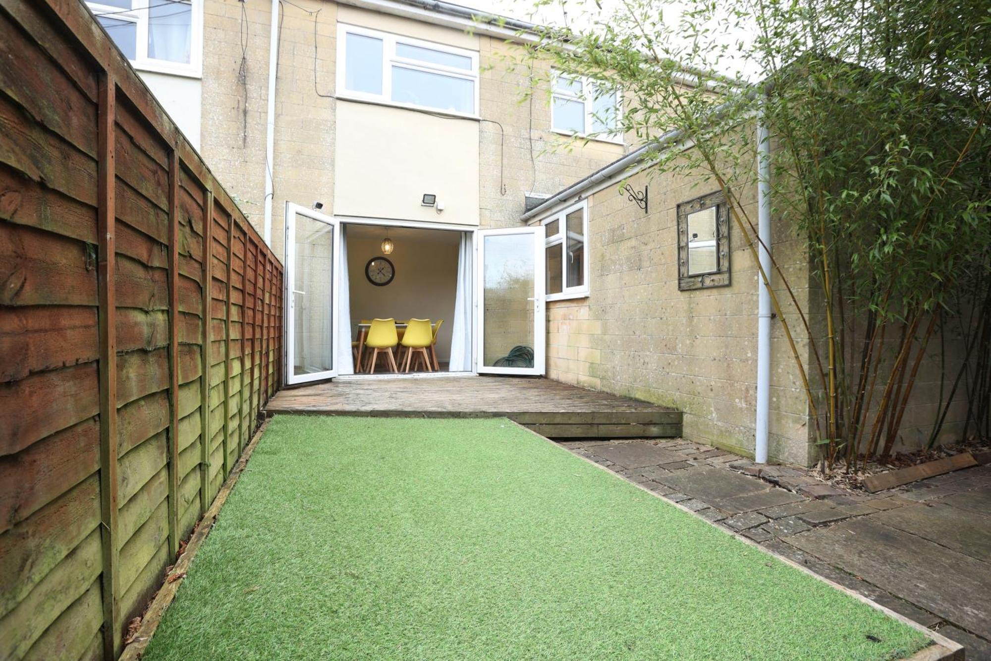 Blagdon Park By N And N Stays Ltd, Stylish Bath Home, Transport Links 10 Mins To City Centre, Free Parking, Perfect For Familes And Contractors * Bath