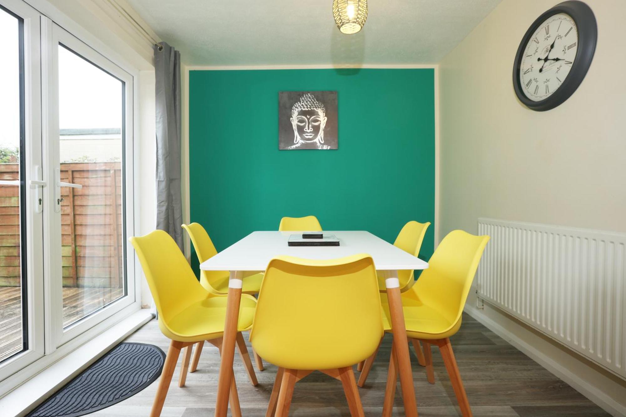 Apartment Blagdon Park By N And N Stays Ltd, Stylish Bath Home, Transport Links 10 Mins To City Centre, Free Parking, Perfect For Familes And Contractors