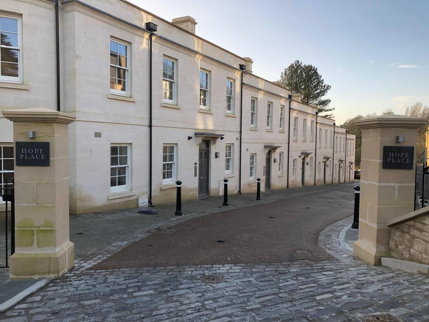 Apartment Pass The Keys Boutique Private Convenient For Bath