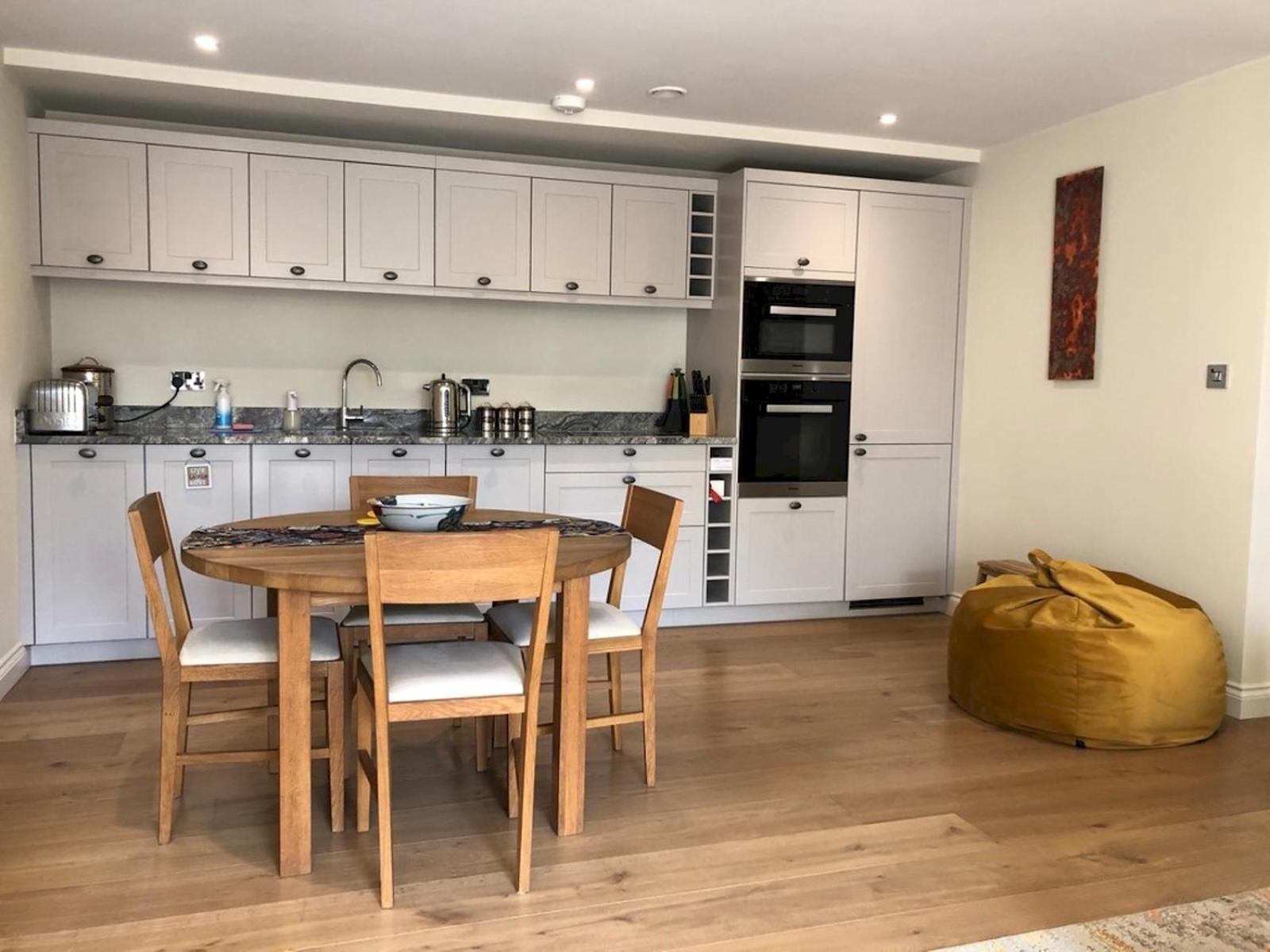 Apartment Pass The Keys Boutique Private Convenient For
