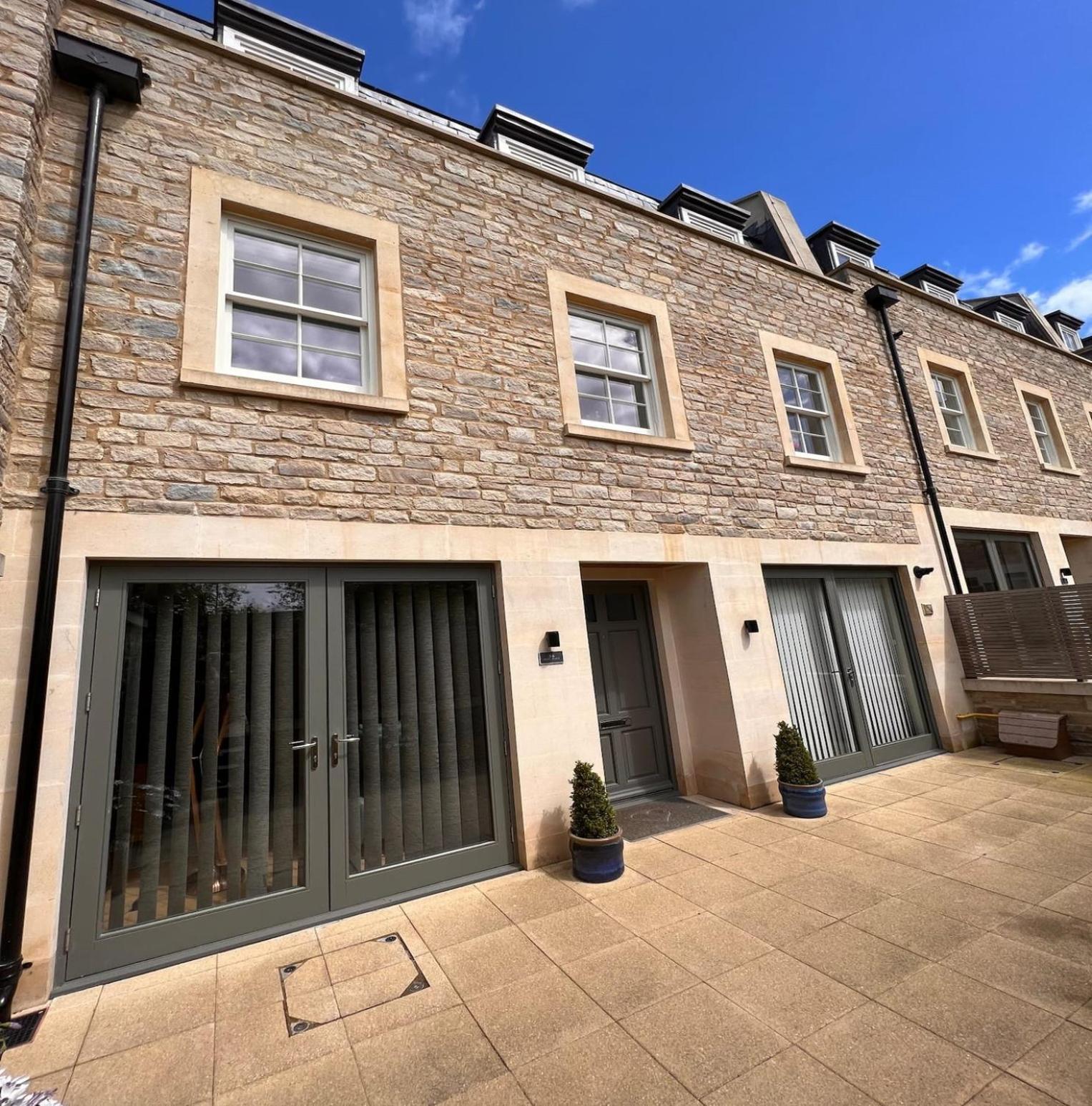 Apartment Pass The Keys Boutique Private Convenient For Bath