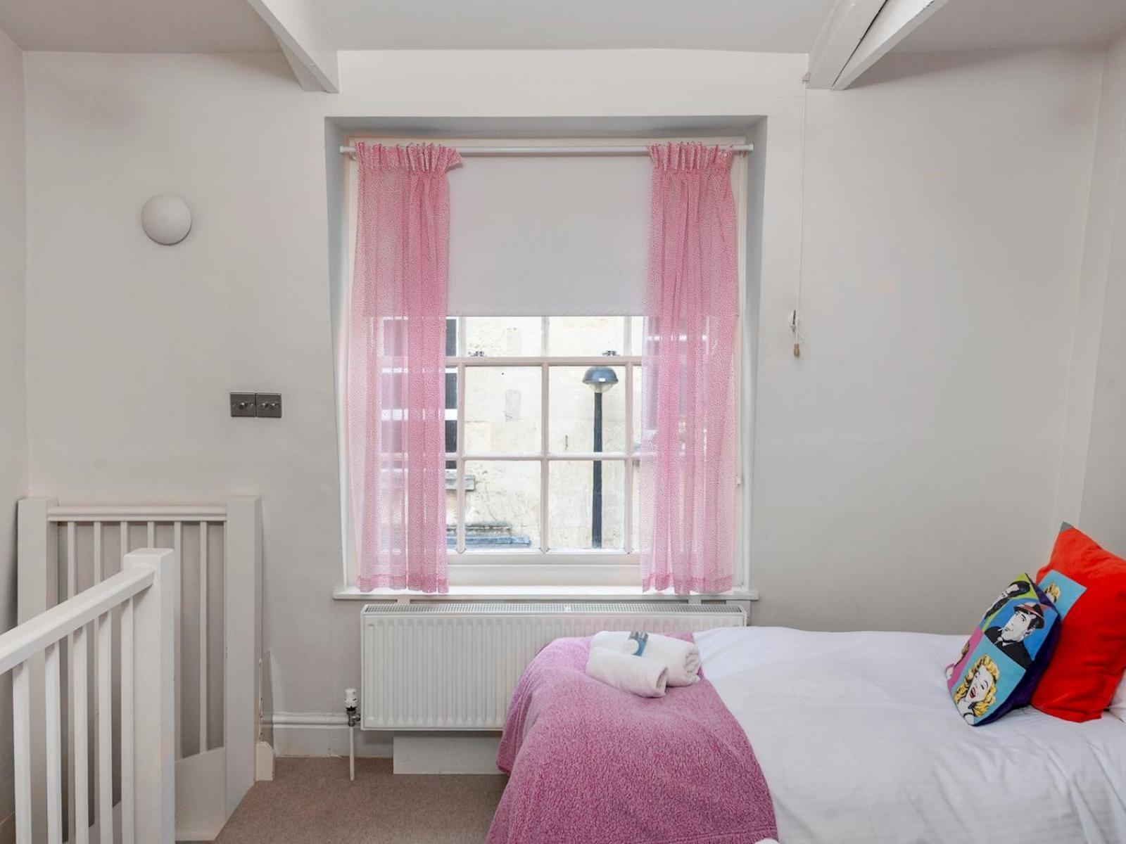 Pass The Keys Luxury Centre House Holiday home Bath