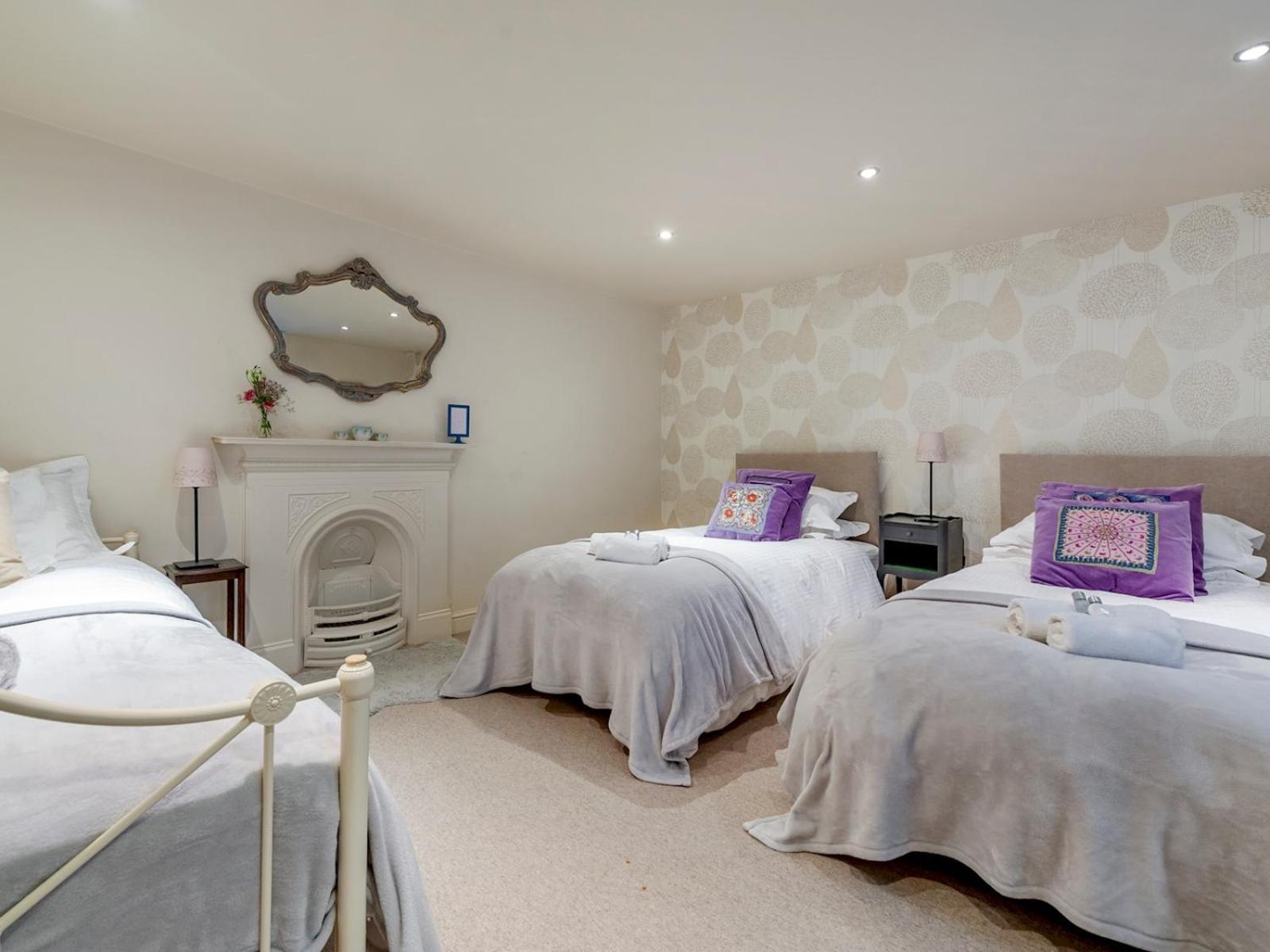 Pass The Keys Luxury Centre House
