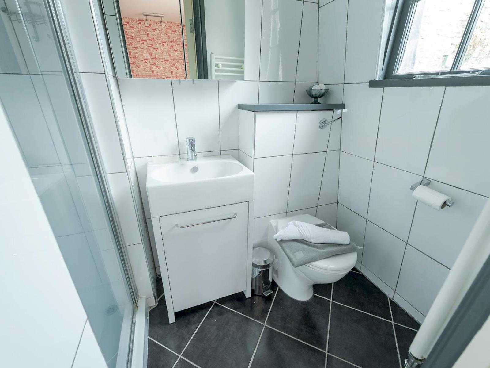 Pass The Keys Luxury Centre House Holiday home