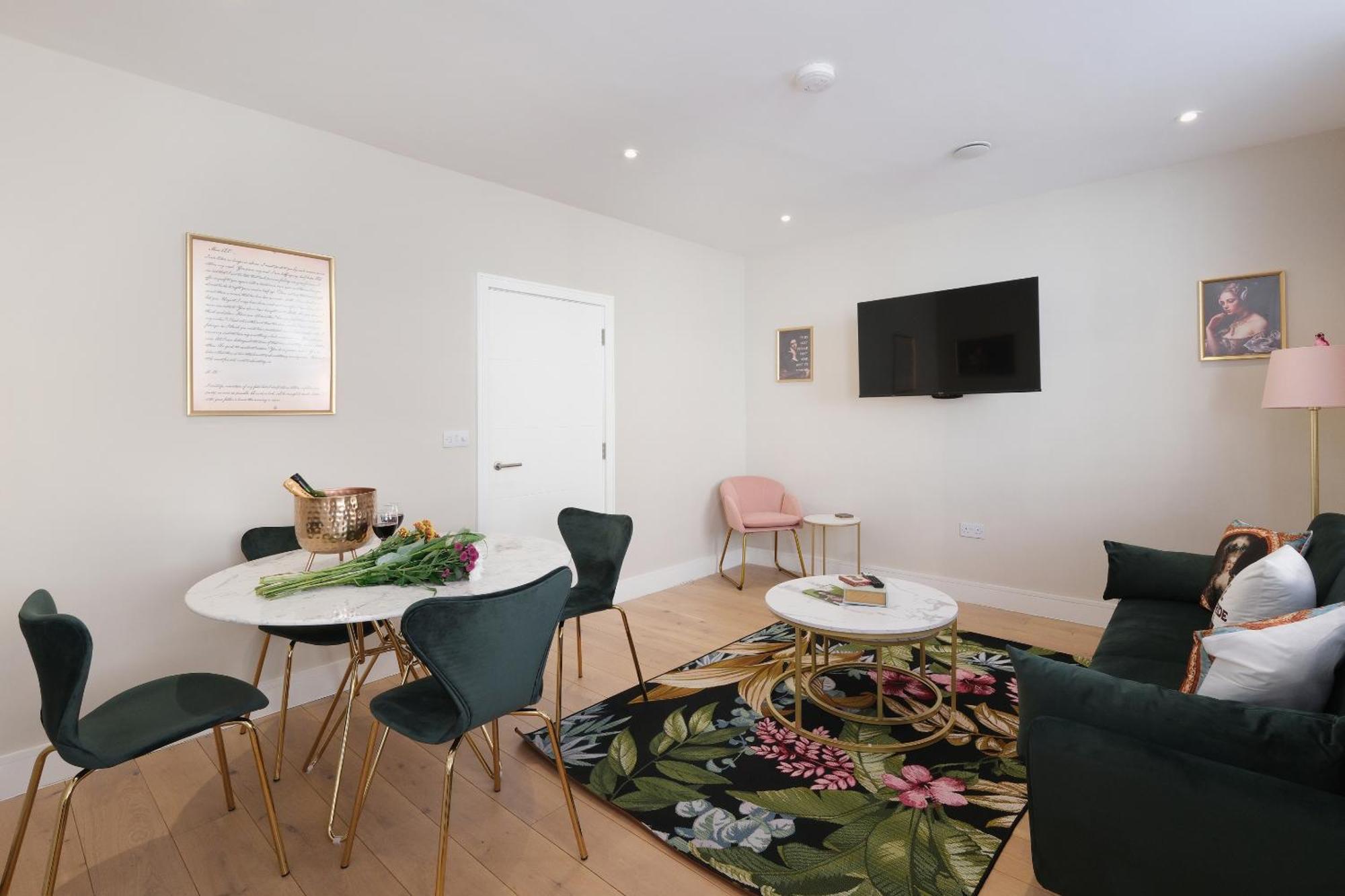 Dream - John Street Apartment