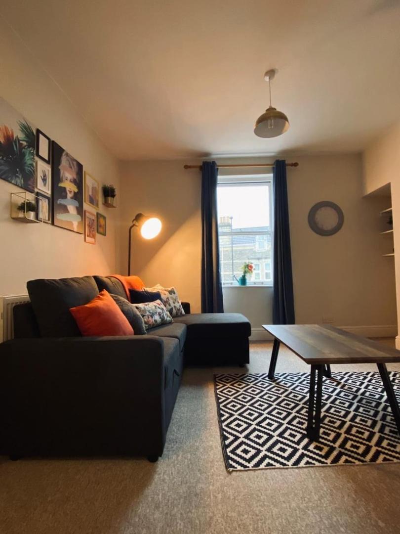 Stylish 2br Getaway Near Bath's Spots! Apartment Bath