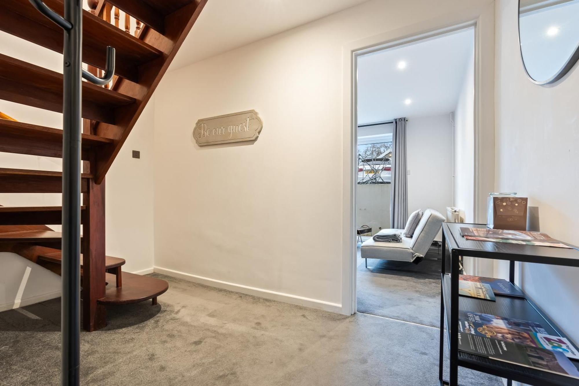 Cosy 2-bedroom With Private Hot Tub * Bath