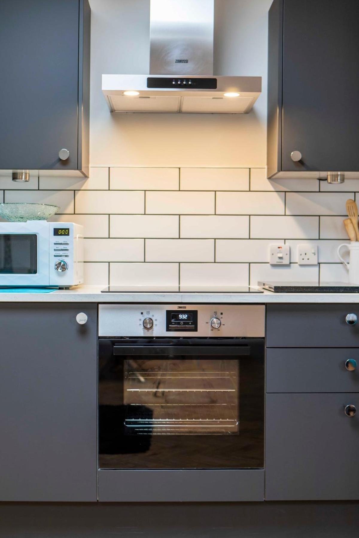 Abbey Views - Stylish & Apartment *