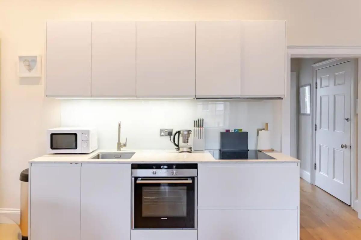 Beautiful Flat On Great Pulteney Apartment