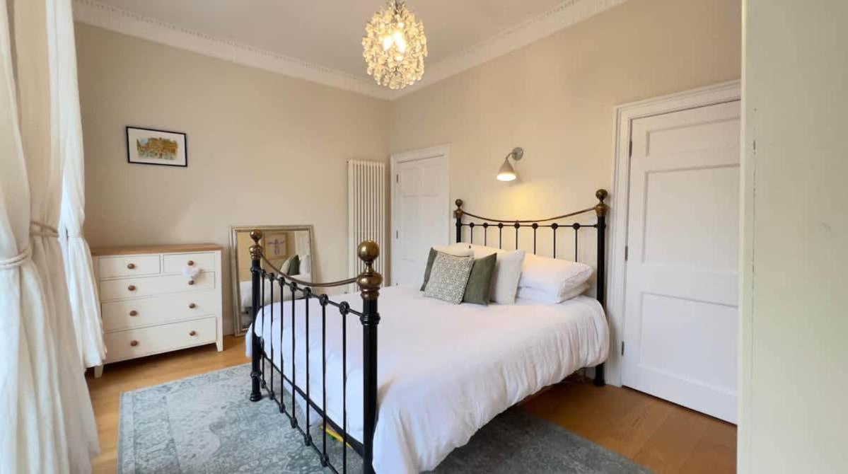 Beautiful Flat On Great Pulteney