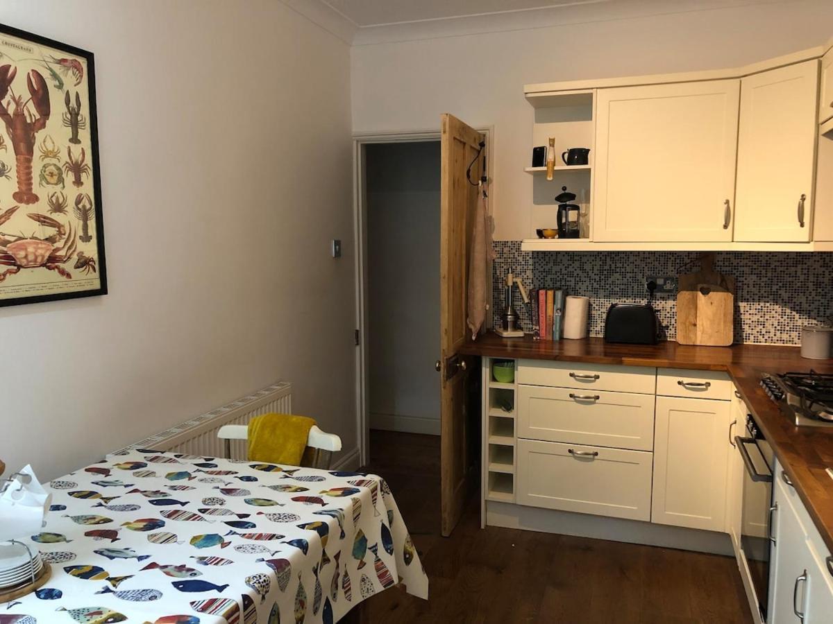Apartment Perfect Hideaway With Free Parking Bath