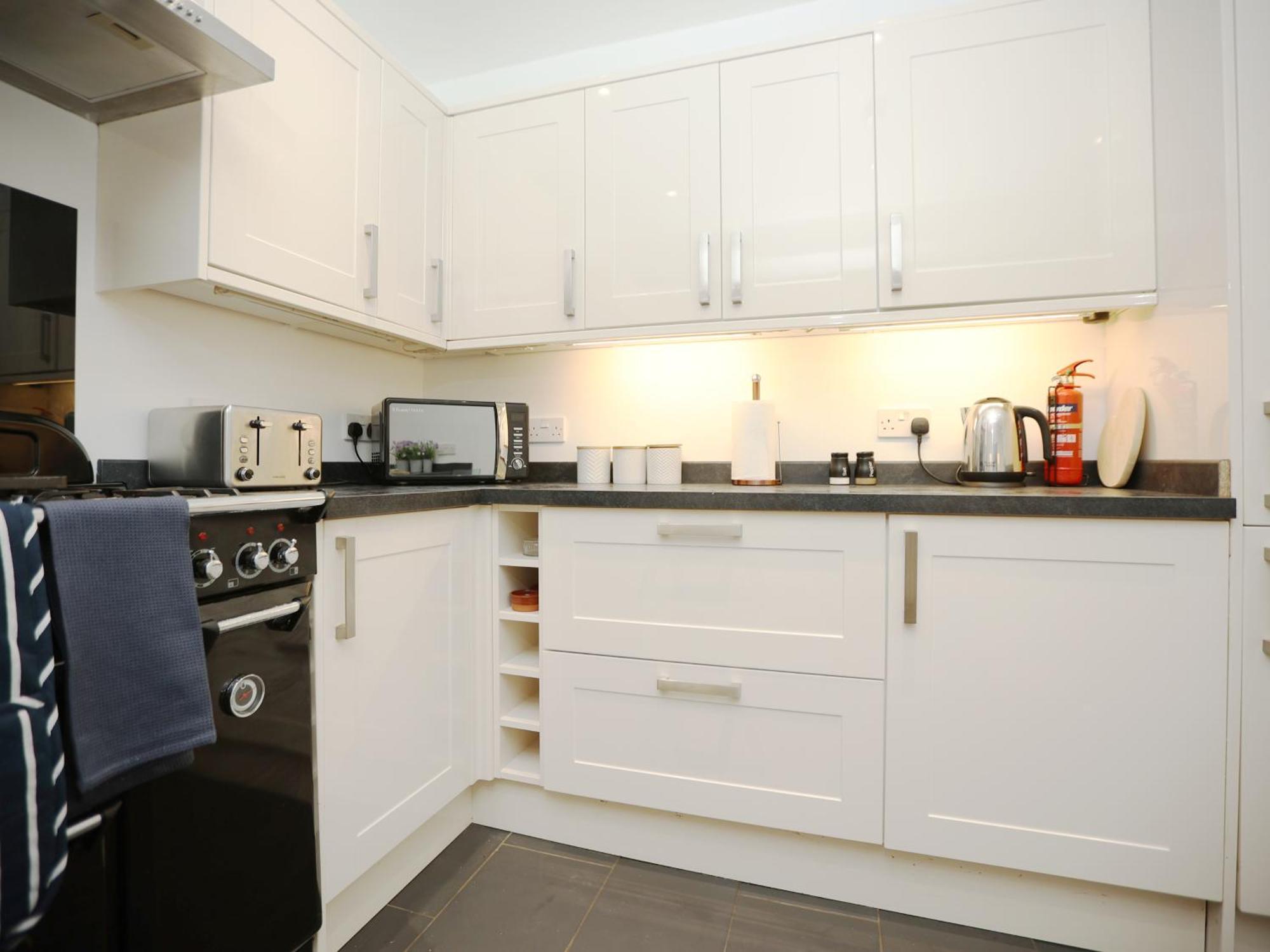 Apartment Coronation View By N And N Stays, Great Location & Perfect For Workers, Contractors And Families Visiting The Area, Long Disc Available Bath