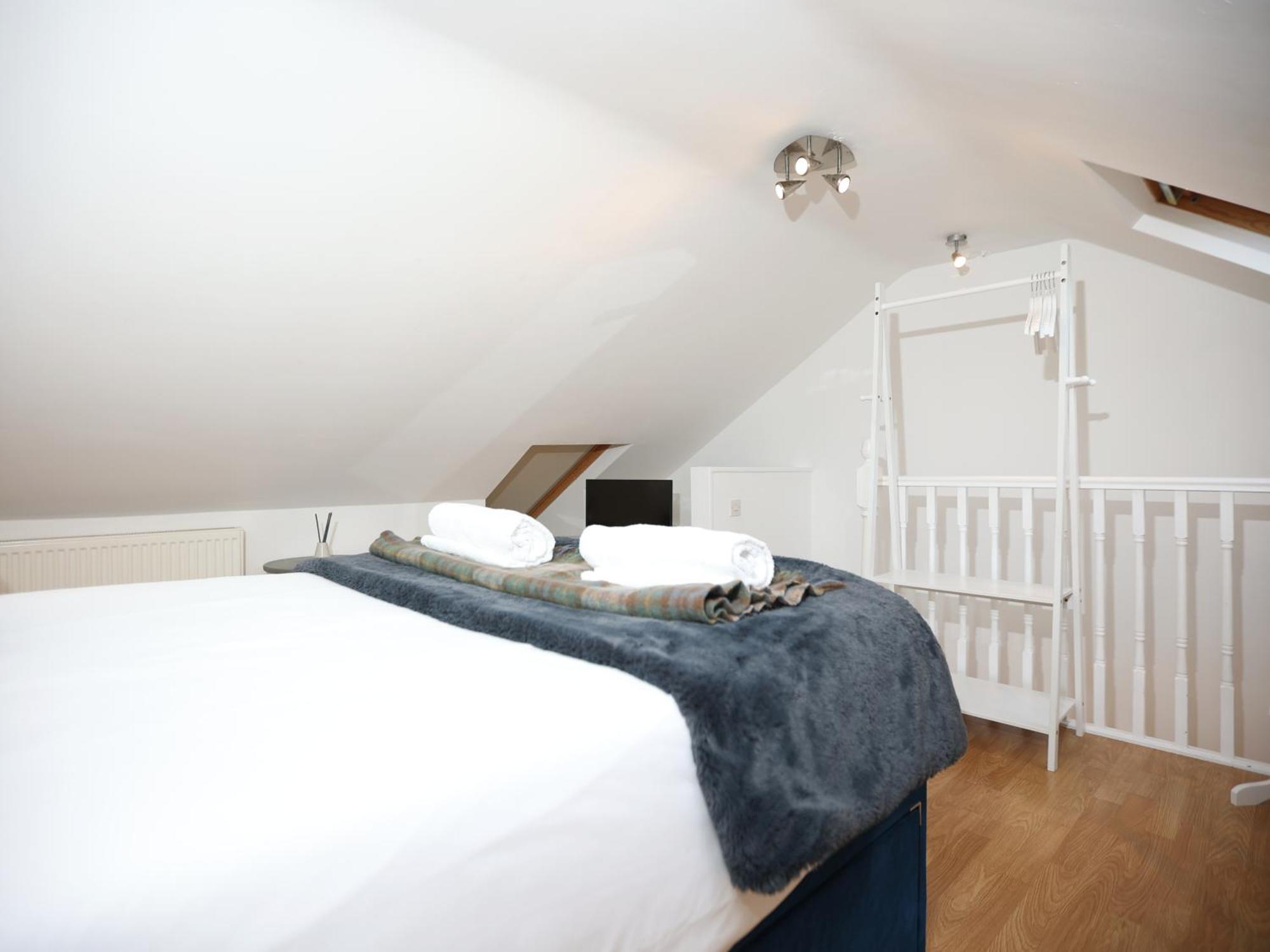 Apartment Coronation View By N And N Stays, Great Location & Perfect For Workers, Contractors And Families Visiting The Area, Long Disc Available *
