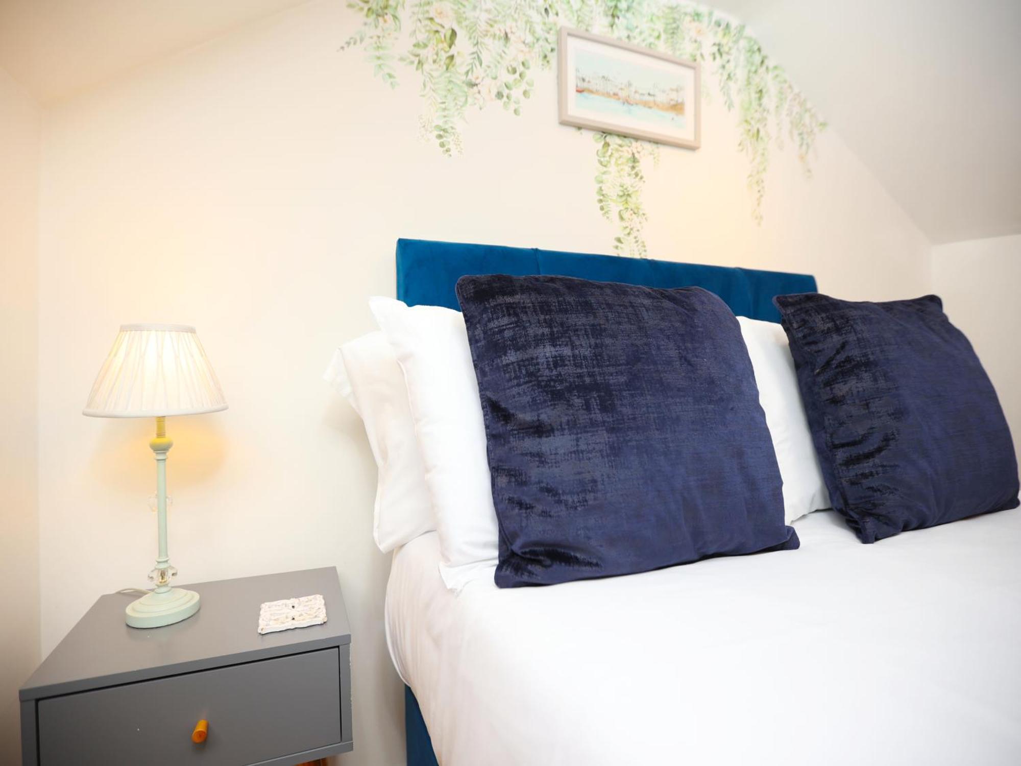 Coronation View By N And N Stays, Great Location & Perfect For Workers, Contractors And Families Visiting The Area, Long Disc Available Bath