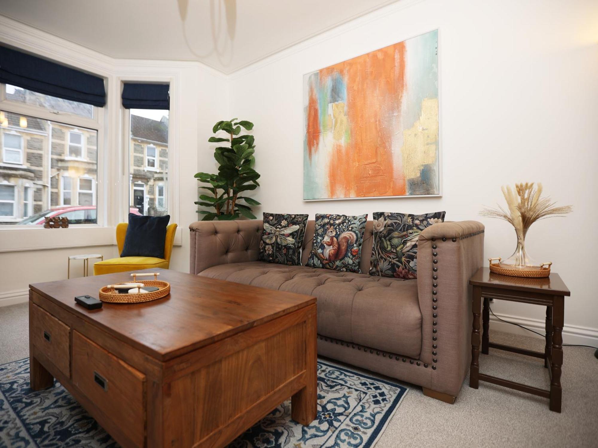 Coronation View By N And N Stays, Great Location & Perfect For Workers, Contractors And Families Visiting The Area, Long Disc Available Bath